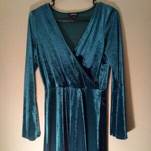 Express Dress Women M Long Sleeve V-Neck Ribbed Shimmer Shine Green